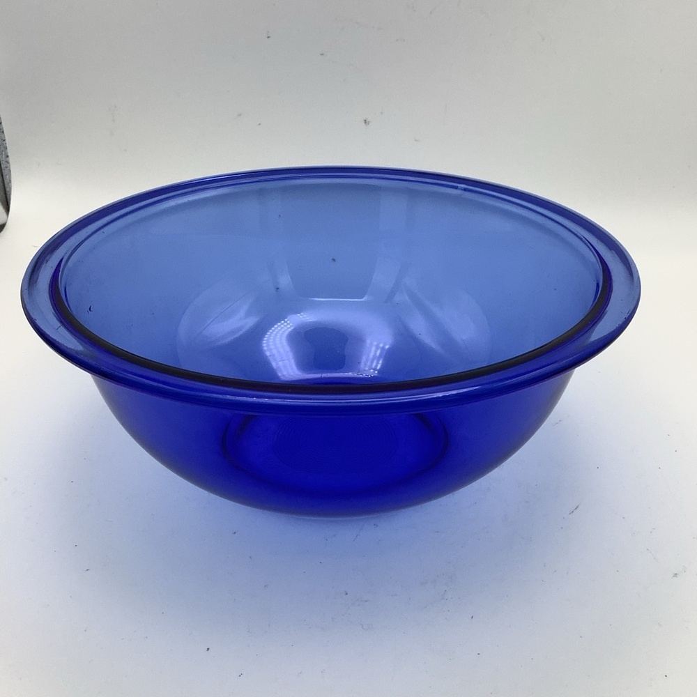 Vintage Pyrex 323 Cobalt  Blue Glass Serving/Mixing Bowl